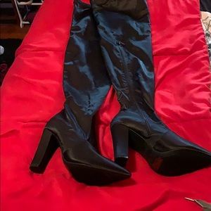 Boots thigh high